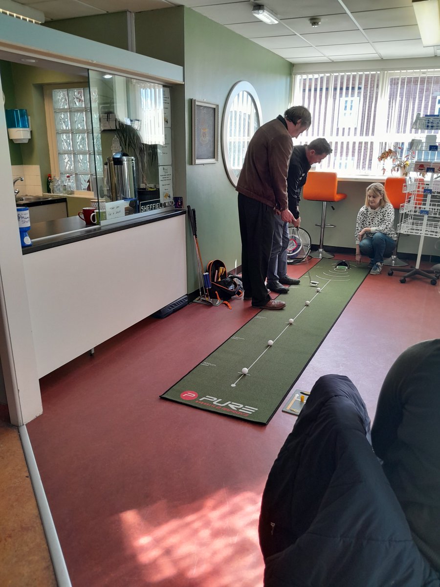 Massie thanks to @GolfInSociety who dropped in to our coffee morning today. They specialise in delivering golf sessions for people living with Loneliness, Depression, & many more conditions. We had the best time! 🏌️🏌️‍♂️🏌️‍♀️