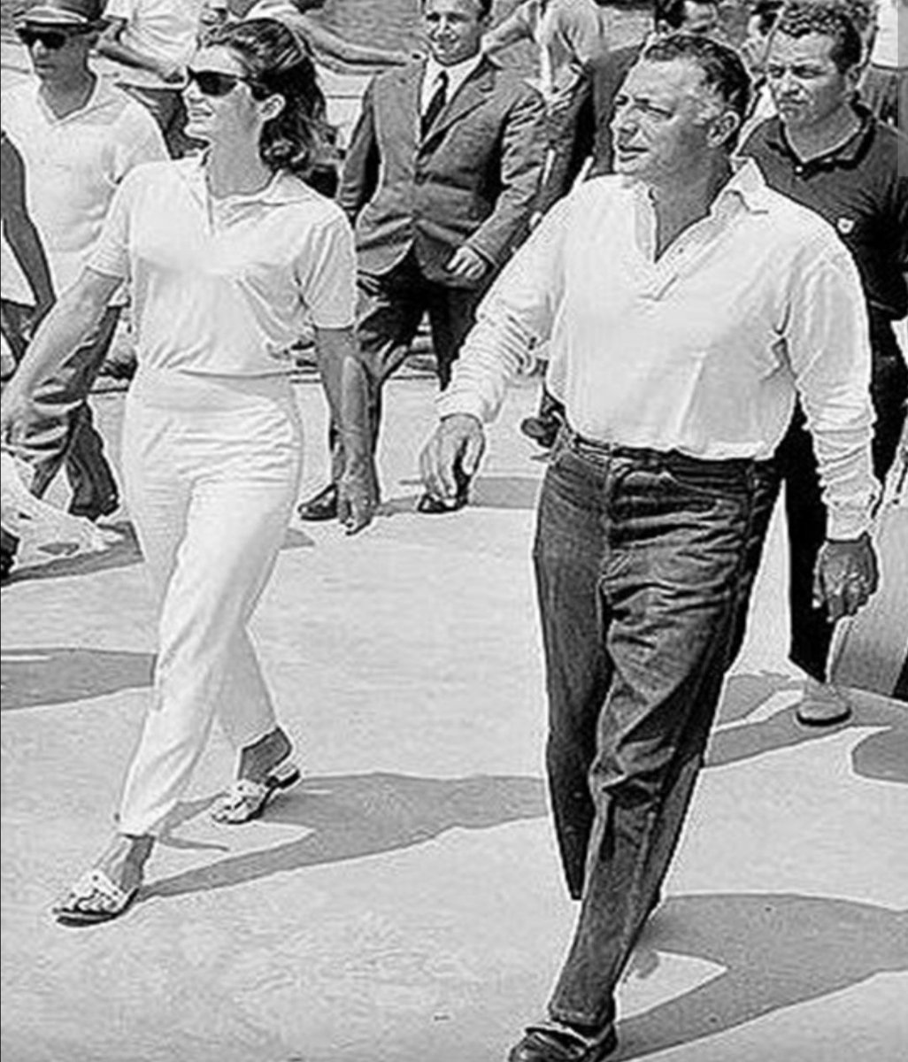 GianniPulito's tweet photo. #G7 a Capri.
come ai tempi di Jacqueline Kennedy #Capri, e tutta la costa, avrà uno spottone mondiale con una ricaduta turistica certa.
#BellaItalia #Itaky. https://t.co/8Wle63unE5