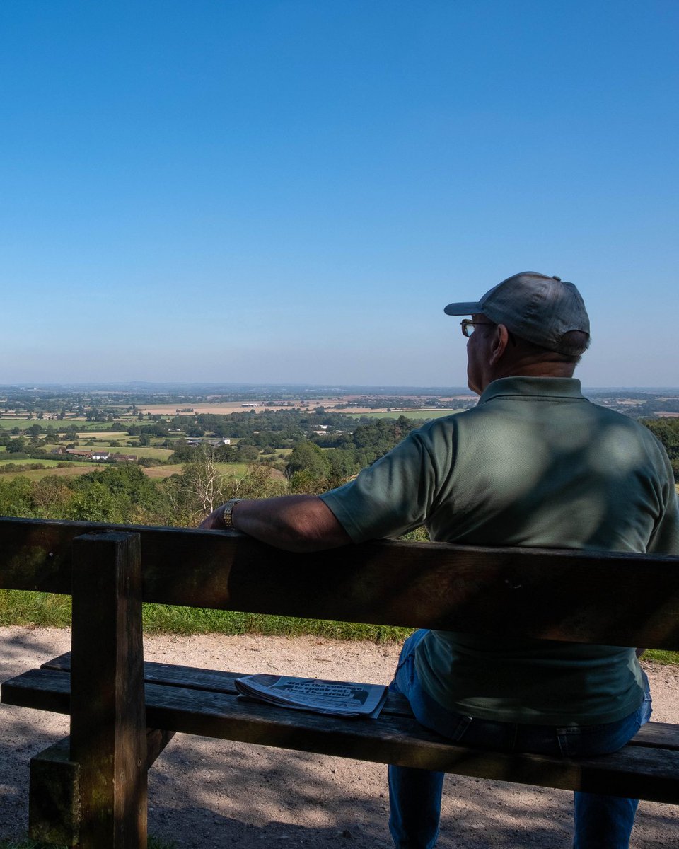 April is #StressAwarenessMonth, a chance to highlight the profound impact of nature on wellbeing. Did you know spending just 20 mins in natural spaces has been shown to reduce stress hormone cortisol? Learn more about the bond between our brain & nature: countryparks.warwickshire.gov.uk/news/article/3…