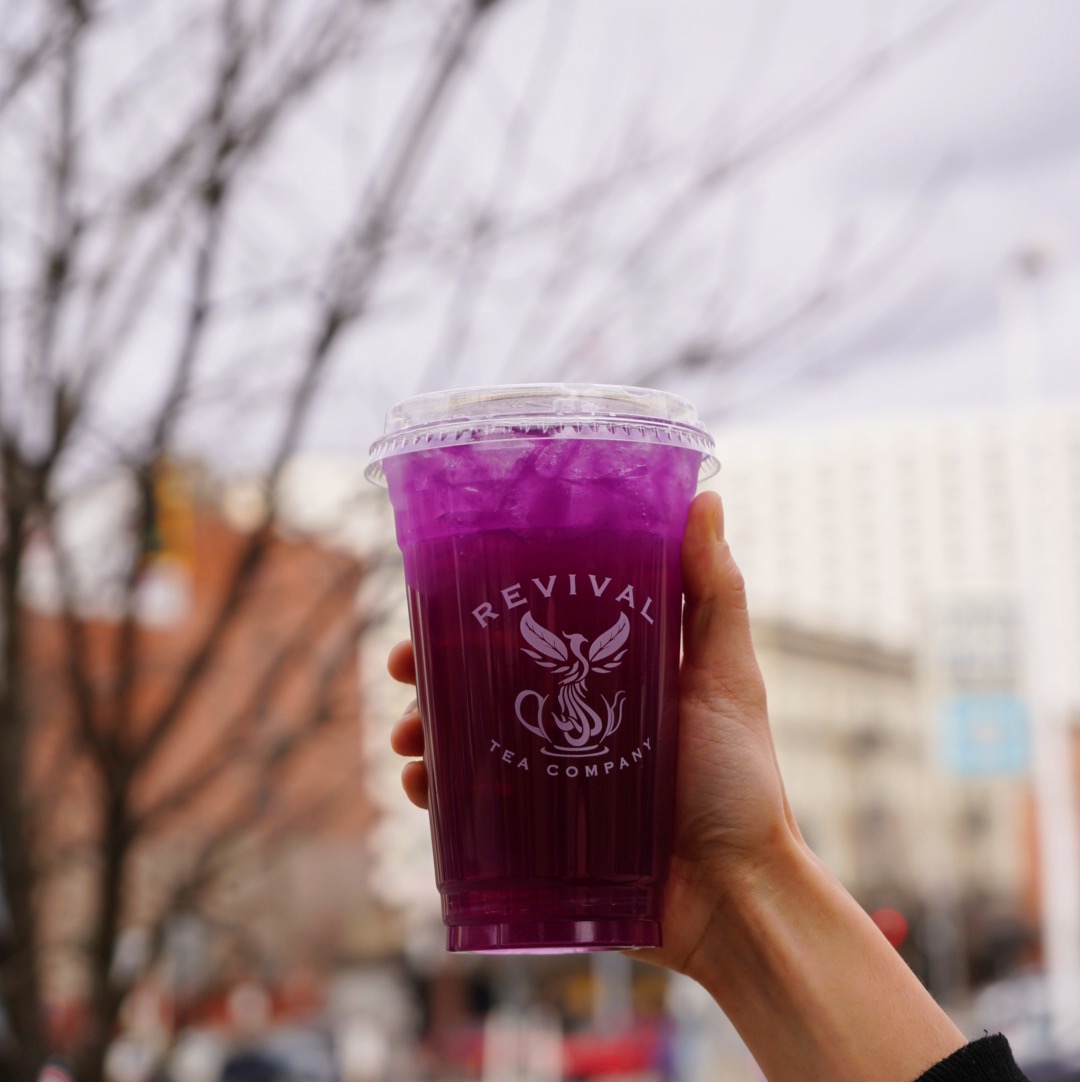 A drink made for conquering Monday's, we'll cheers to that. 👊
*Pictured Purple Lemonade💜

 #MondayMotivation #PurpleLemonade #CheersToThat #DrinkOfTheDay #RefreshingDrinks #MondayVibes #DrinkInspiration #LemonadeLovers #MondayMood