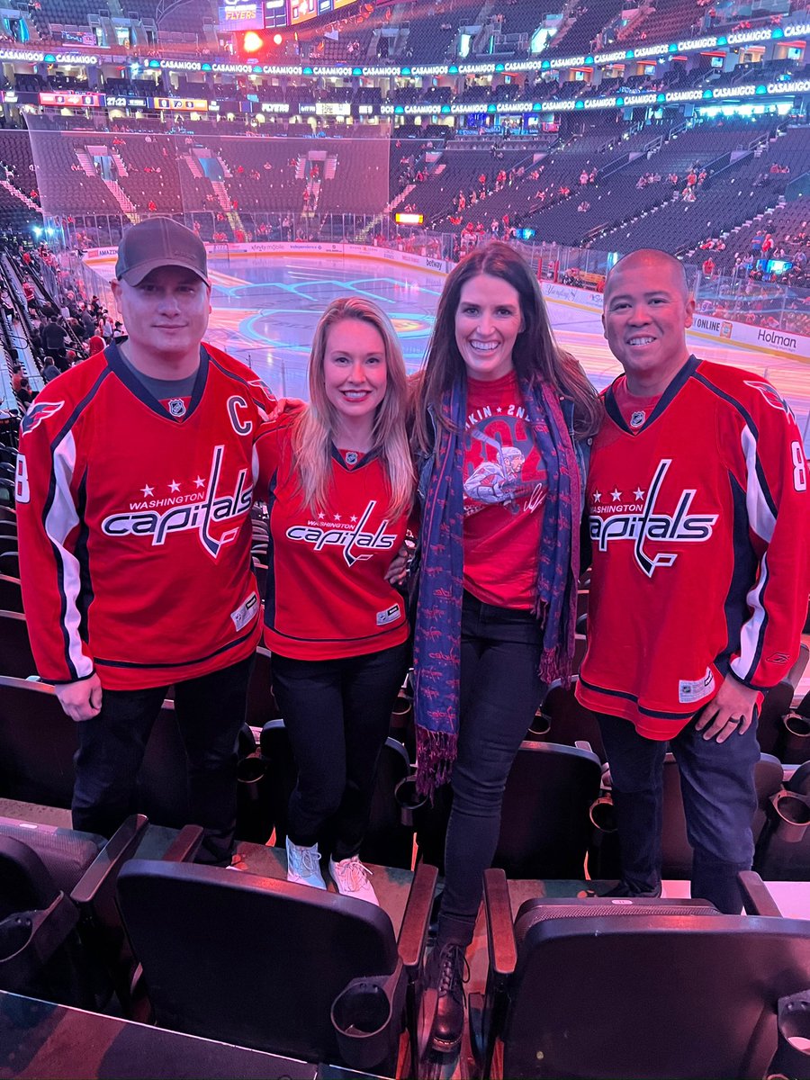 megmeg310's tweet photo. The “Curly W” was worth the drive to Philly from NOVA! 🚨❤️🥅🏒#playoffs #ALLCAPS #rockthered #500level #ovie #goal853 #oshie #chucksavestheday #27saves https://t.co/NU7C5dNpSG