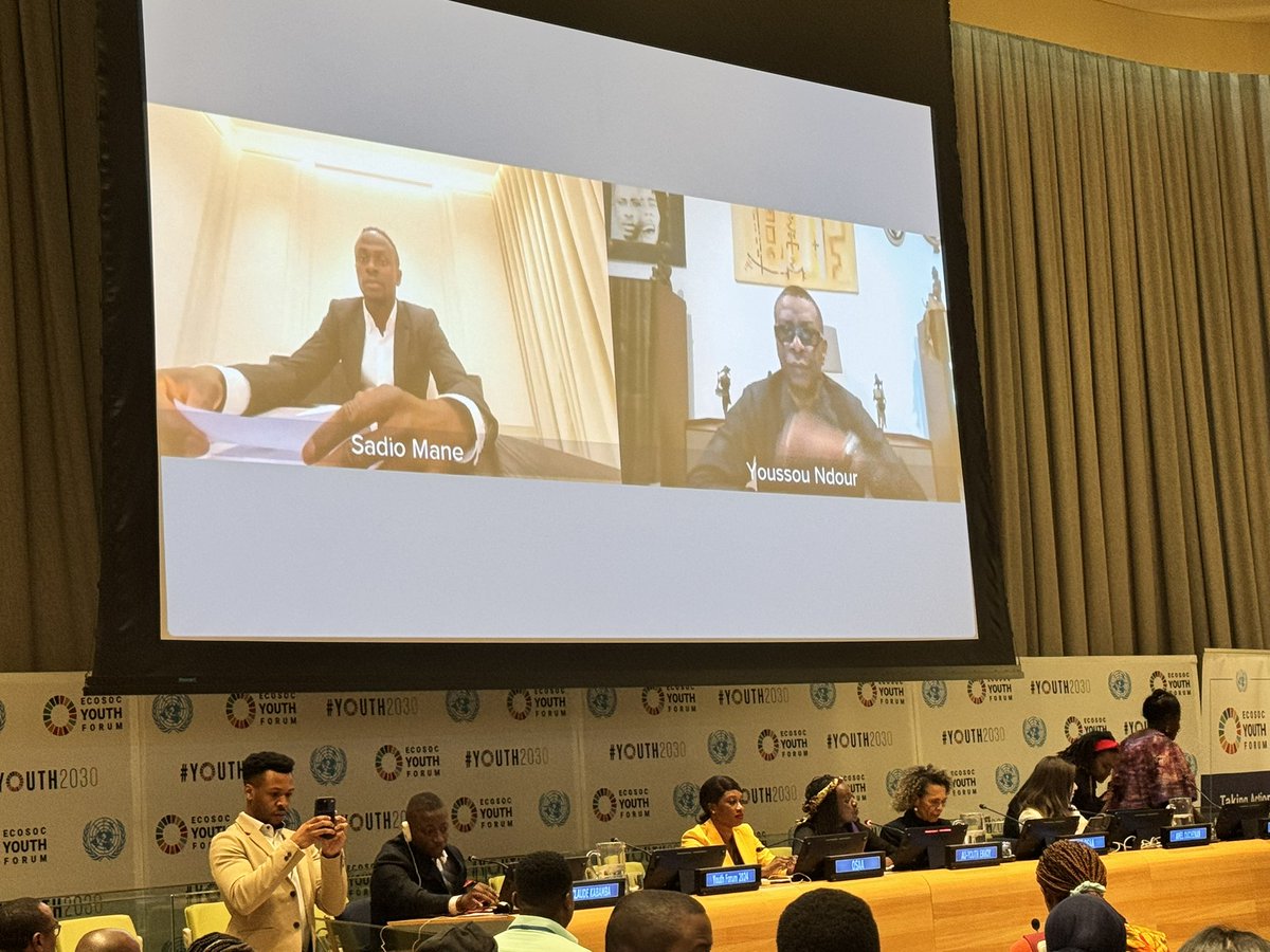 Former Liverpool FC player @SMane_Officiel speaking at the United Nation ECOSOC Youth Forum breakout meeting on Africa via Virtual participation!