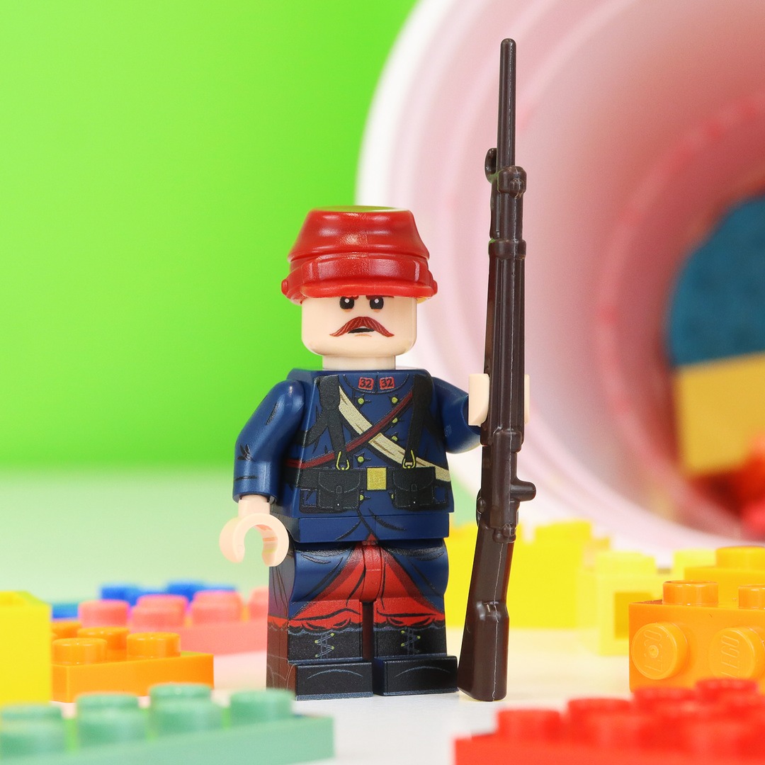 Check out this brand new WW1 French Soldier (Early War) minifigure! This minifigure will be available on our website this Friday at 4pm (BST).
-
#unitedbricks #lego #ww1
