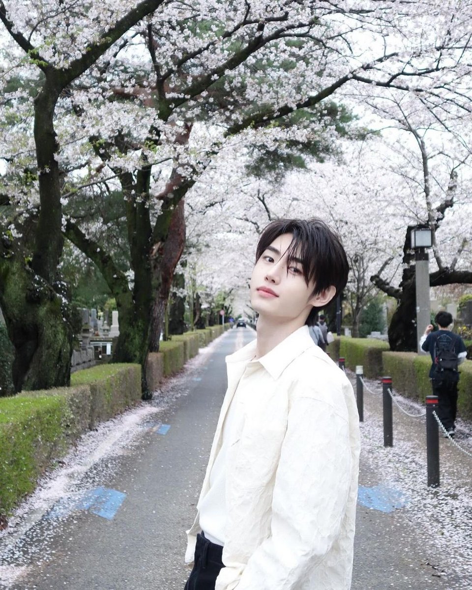 hoontaesvn's tweet photo. Thread: Why Sunghoon is getting more viral these days https://t.co/gM9JfHW20B