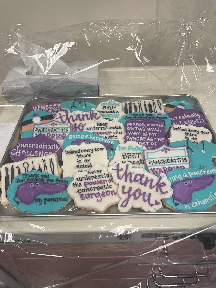 SyedAAhmad5's tweet photo. My partner #SameerPatel patient showing pancreas love with cookies for the pancreas clinic crew. https://t.co/26qc4oyz6G