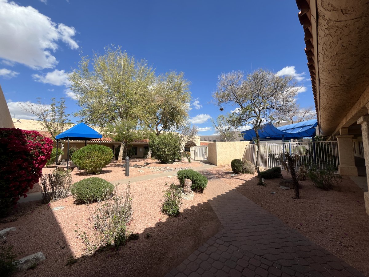 Maricopahealth's tweet photo. A focus on teens! @‌BannerHealth has launched its new adolescent substance abuse &amp; mental health program in Sun City West. Our team toured the Del E Webb Medical Center to learn more about their outpatient program for teens. https://t.co/zuVGPjFmTz #WorkingTogetherWednesday https://t.co/2YMq8dBYRq