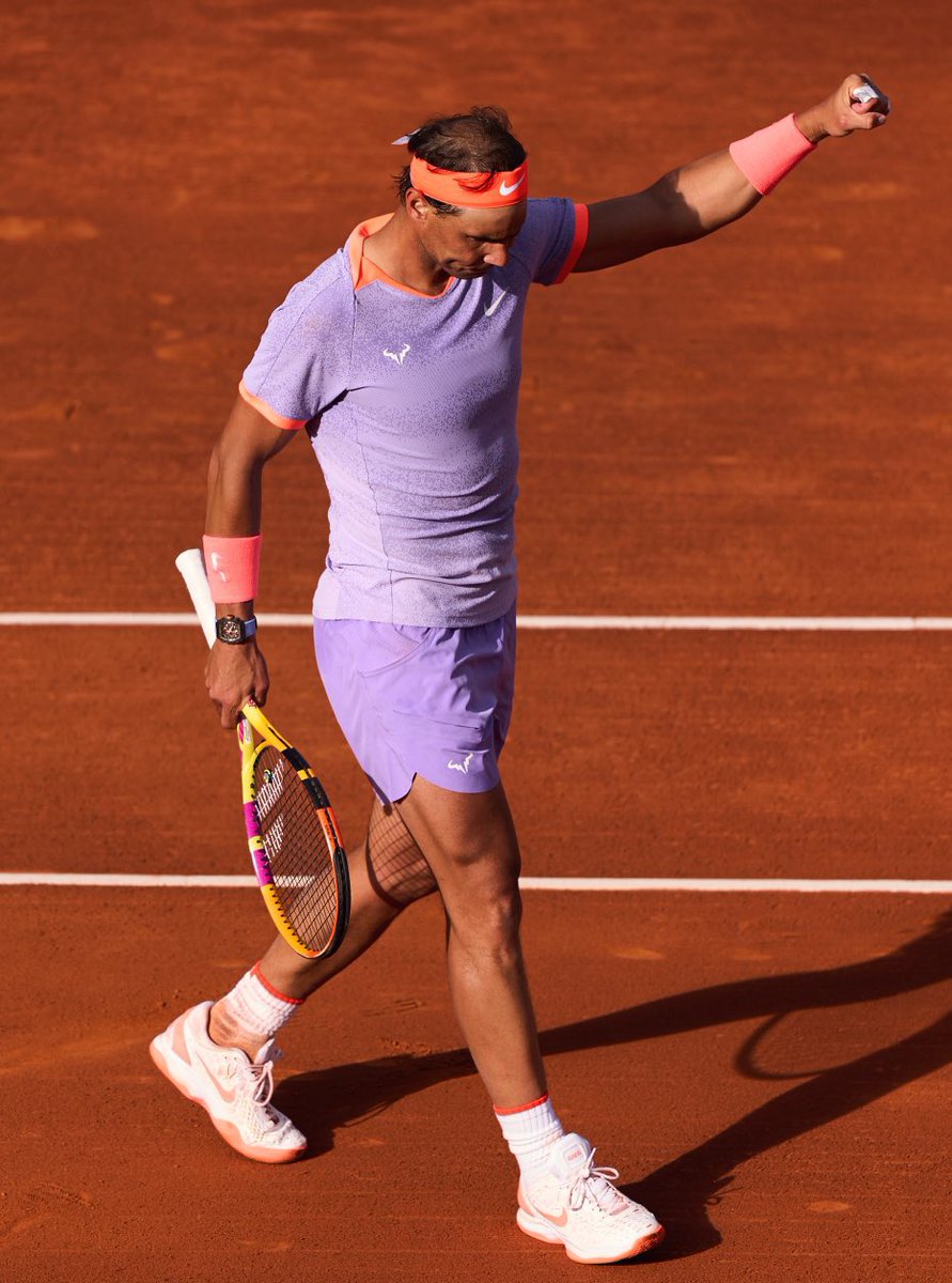 Rafa Nadal loses to Alex de Minaur in the 2nd round of Barcelona. But the fact that he was able to get through this tournament without reaggravating any injuries is a win. Roland Garros doesn’t start for another few weeks. We still don’t know how much longer he’ll play……