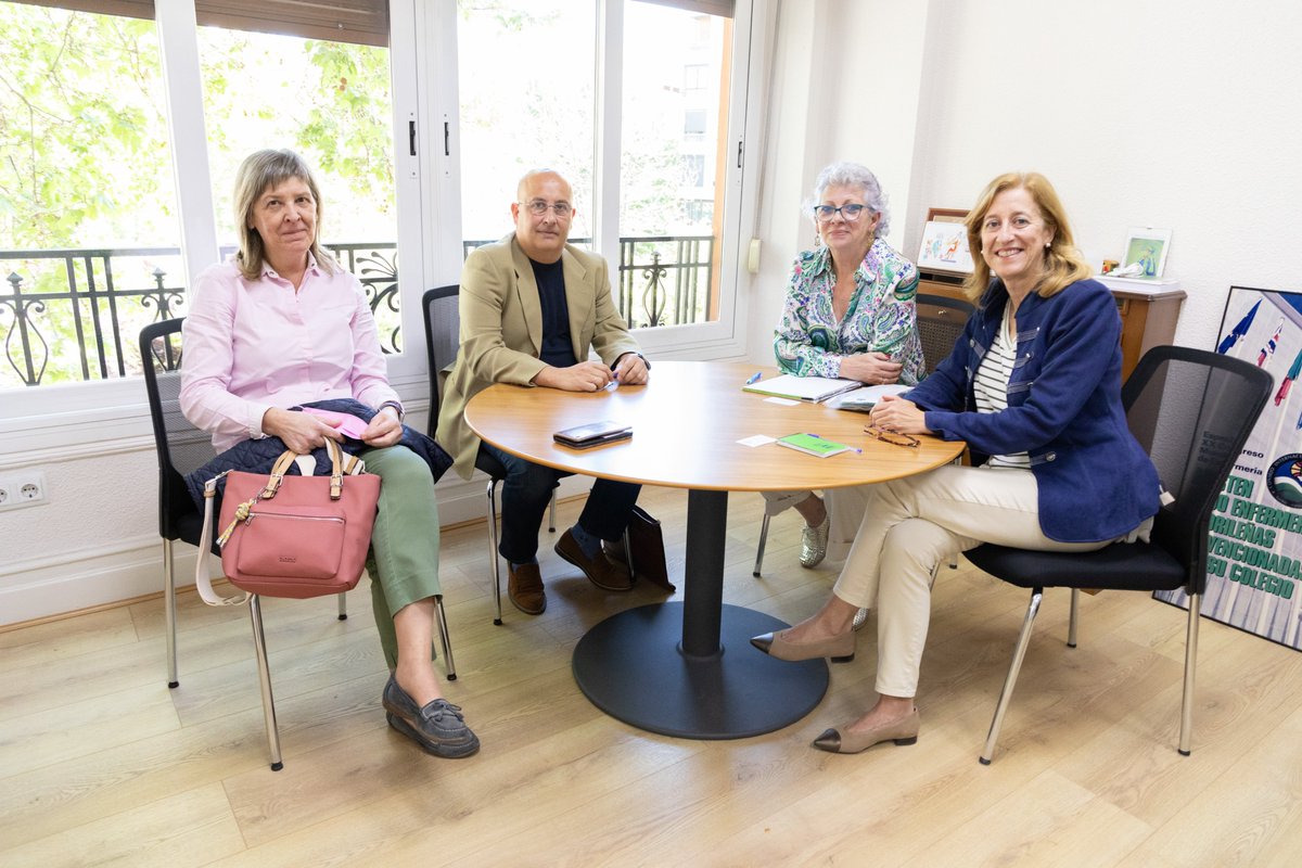 🔵 Hoy hemos tenido la oportunidad de reunirnos con representantes de la Asociación Madrileña Covid Persistente (AMACOP) ➡️ Hemos planteado posibles vías de colaboración ➡️ Trabajaremos para hacer más visible la situación de estas personas @covid_madrid