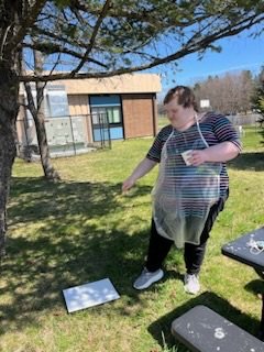 QuestarIIISPED's tweet photo. Questar III BOCES students at Sackett Educational Center took advantage of the nice weather we've had and took an art project outside - splatter paint! We love to see our students having fun and being creative.
#QuestarIII #BOCES #Art #SplatterPaint https://t.co/62UjhhqR9q