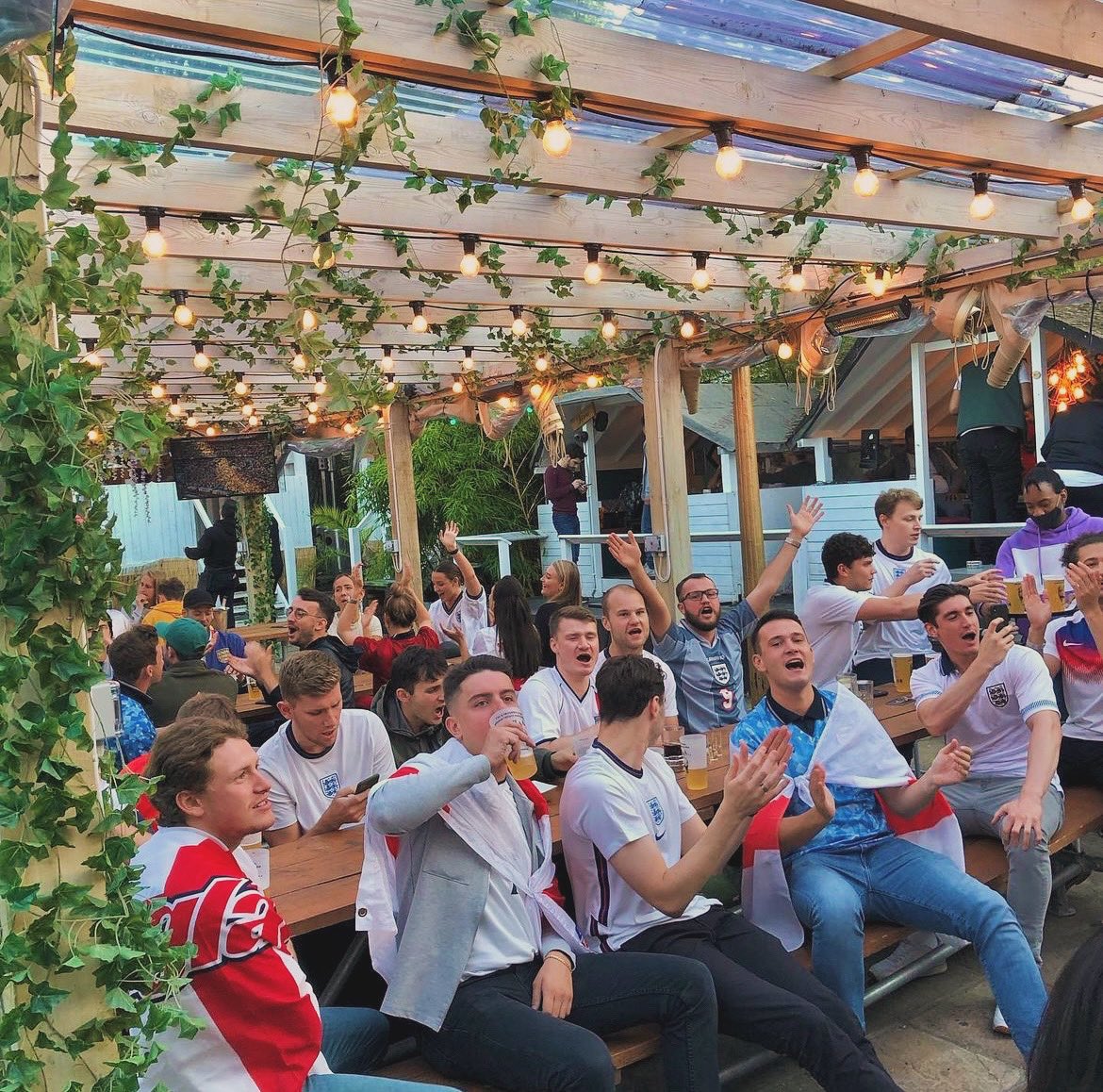 Get the bests seats in the house!

Score your spot for the Euro 2024 tournament with us today! ⚽️

#Itscominghome #Euro2024 #brixton #hopeandanchorsw