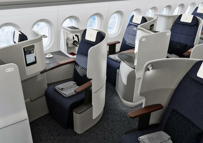 Lufthansa Business Class Allegris debuting on May 1st between Munich and Vancouver, Canada.  #lufthansa #allegris #businessclass #star-alliance#lufthansa #allegris #businessclass #staralliance

frequentflyer.no/2024/04/17/luf…