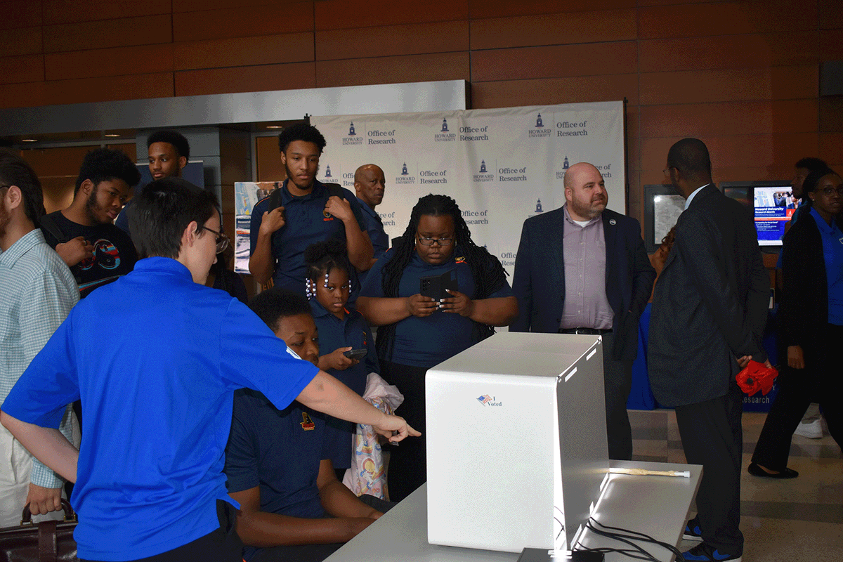 Last week as part of Howard University Research Month, Dr. Gilbert and the Computing for Social Good Lab demonstrated their work on innovative voting technologies and Virtual Traffic Stop. The event also featured recruiting tables with CISE faculty, staff, and students