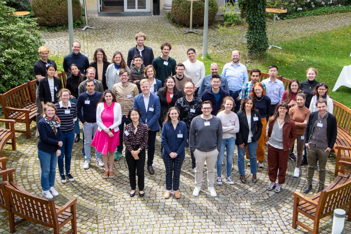 Woessmann's tweet image. We had a fantastic couple of days at the 2nd CESifo/ifo Junior Workshop on Economics of Education!🥳

Thanks everyone for making this such a terrific event!🫂

Congratulations to @tsaocaro (@PrincetonEcon) for winning the best paper award!

Travel well!
