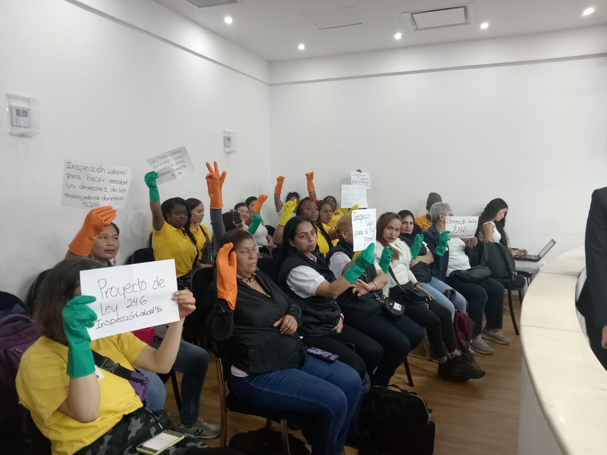 La inspección Laboral para las Trabajadoras Domésticas es necesario para que no se sigan vulnerando sus derechos. 👱🏼‍♀️👩🏾‍🦱

Se hace presencia para que se agende el primer debate desde el #Congreso 🏛

Hoy alzamos la voz y decimos #InspecciónLaboralYa ✊🏻