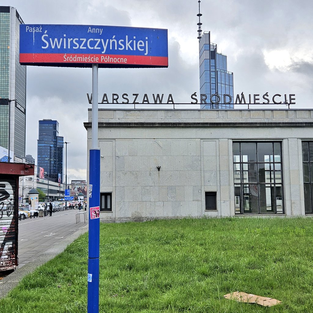 maxfras's tweet photo. Need a good password generator? 
Get a map of Warsaw https://t.co/njlTDlHQ4W