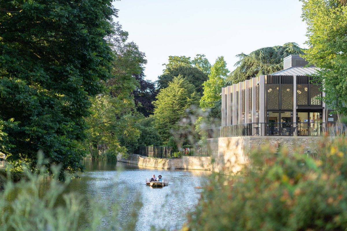 bucksmore_edu's tweet image. St Hilda's College, Oxford | Join our Intensive English programme this summer and experience life as an Oxford University student. This course is now over 70% full - don't wait to book your place. To find out more, please visit our website bucksmore.com
#bucksmore