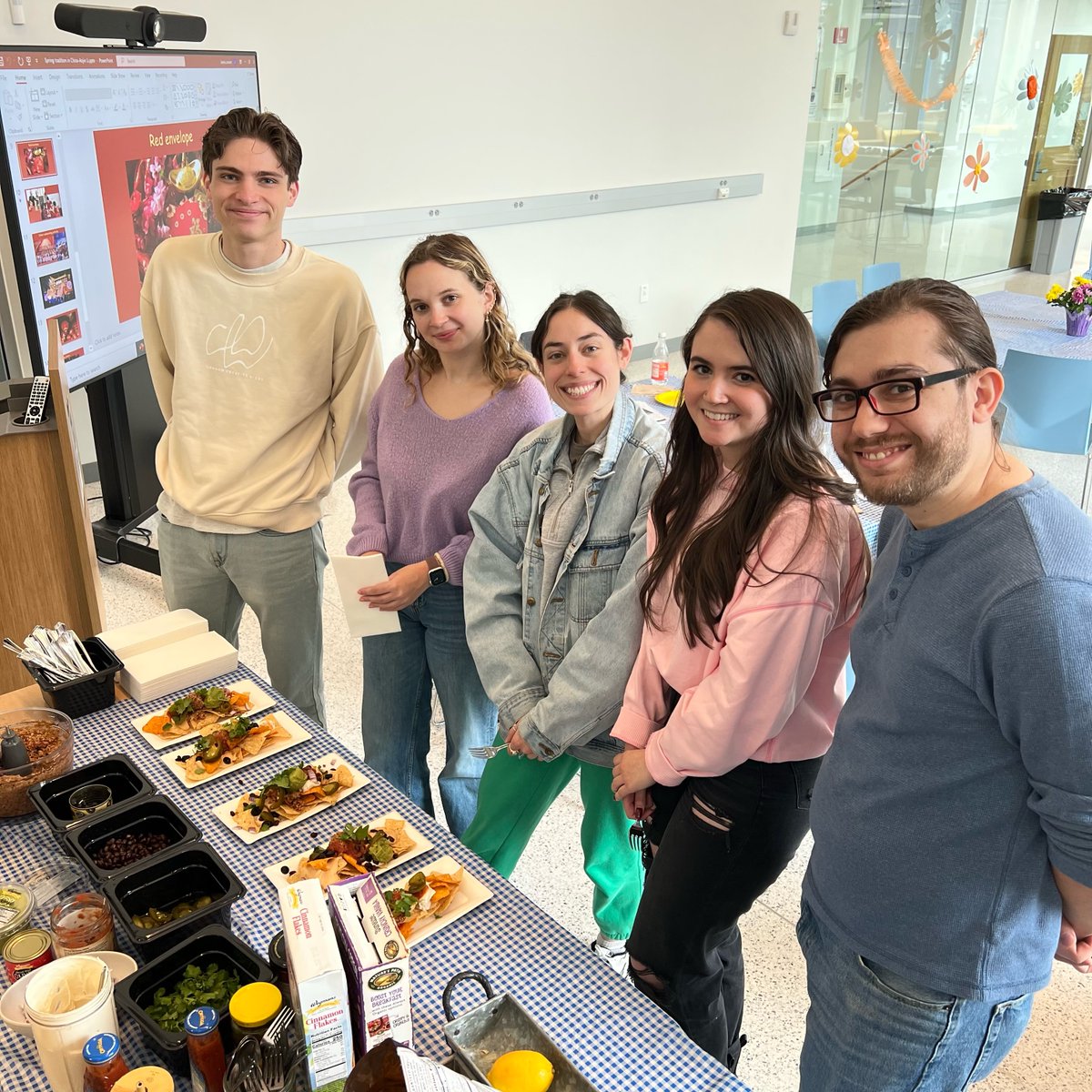 #chemicalengineering students cooked up spring traditions together with Butterhead Kitchen! @lehighengineers 

engineering.lehigh.edu/news/article/c…