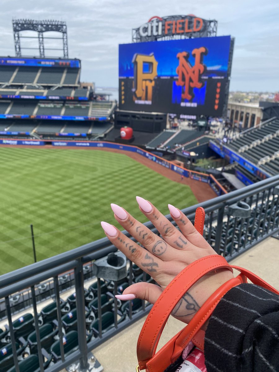 Grateful to the sweet sweet pet who organized this for Me for My anniversary of being an American! My first ever baseball game and stadium tour 😍