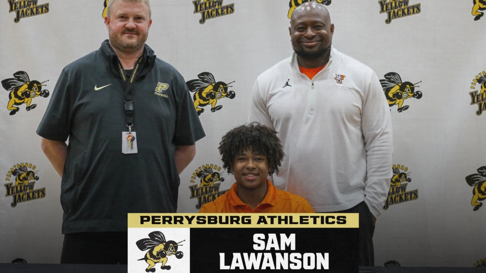 Congratulations to Sam Lawanson who will be continuing his football career at the University of Findlay! #GoJackets @PerrysburgFB