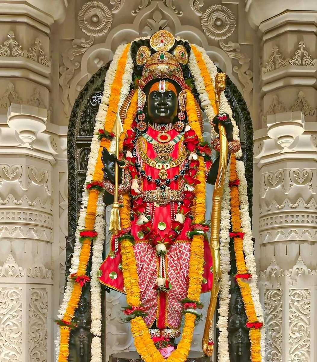 चरितं रघुनाथस्य शतकोटिप्रविस्तरम् ।
एकैकमक्षरं पुंसां महापातकनाशनम्।।

जय श्रीराम..! 🙏🇮🇳🚩