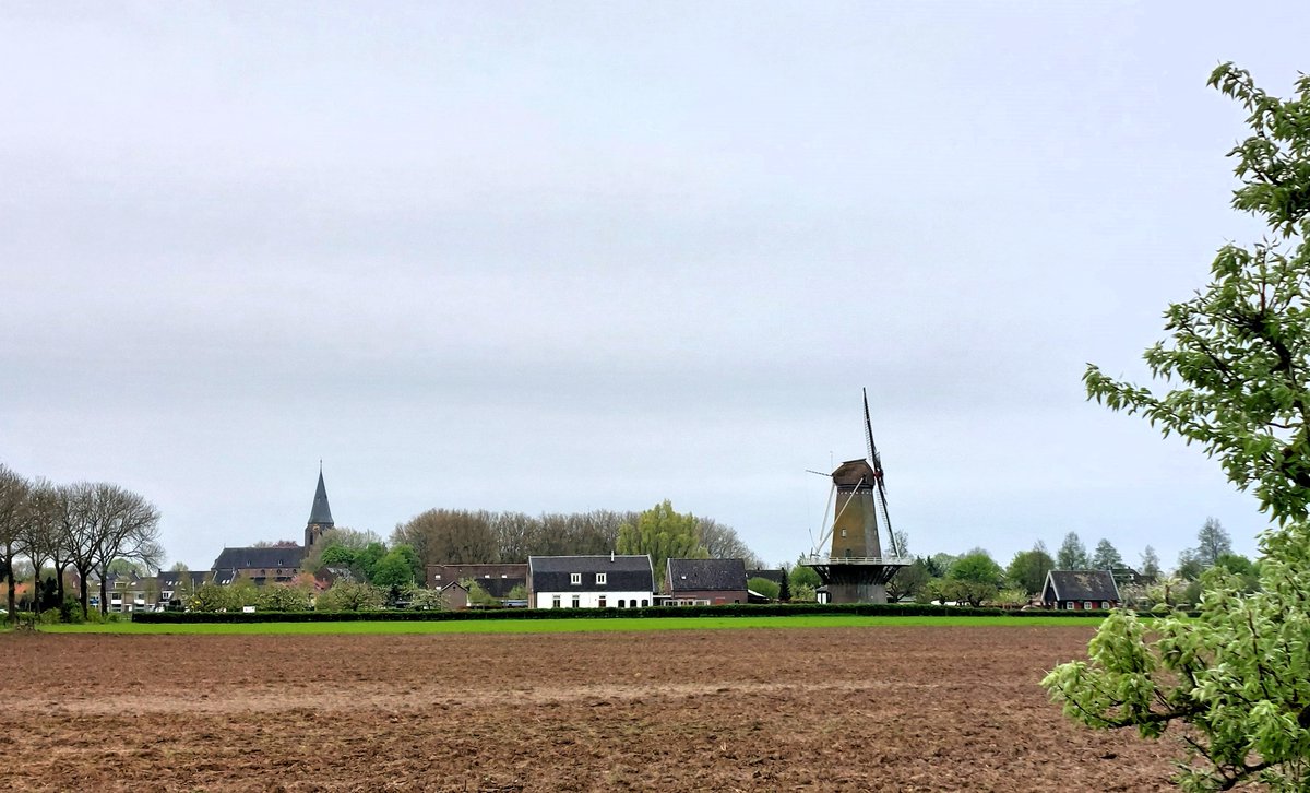 Werkhoven laat je horen! 📣 Samen met de initiatiefgroep ‘Leefbaar &amp; Veilig Werkhoven’ ontwikkelen we een visie voor de toekomst van Werkhoven. Welke thema’s zijn voor jou het meest belangrijk? Kom op 22 april langs en laat jouw mening horen. Meer info: bit.ly/4aY61VL