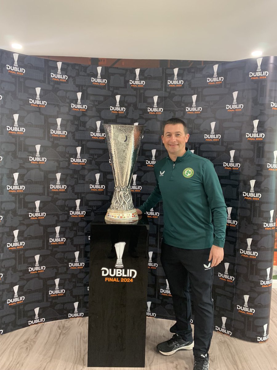 Great to have the @EuropaLeague trophy in @FAIreland HQ today