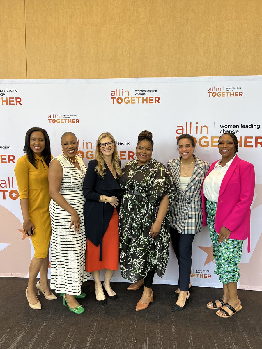 Proud to stand with such powerful women in journalism and media! #BWL2024 @rachelvscott @SymoneDSanders @alexi @lollybowean @AllInTogether