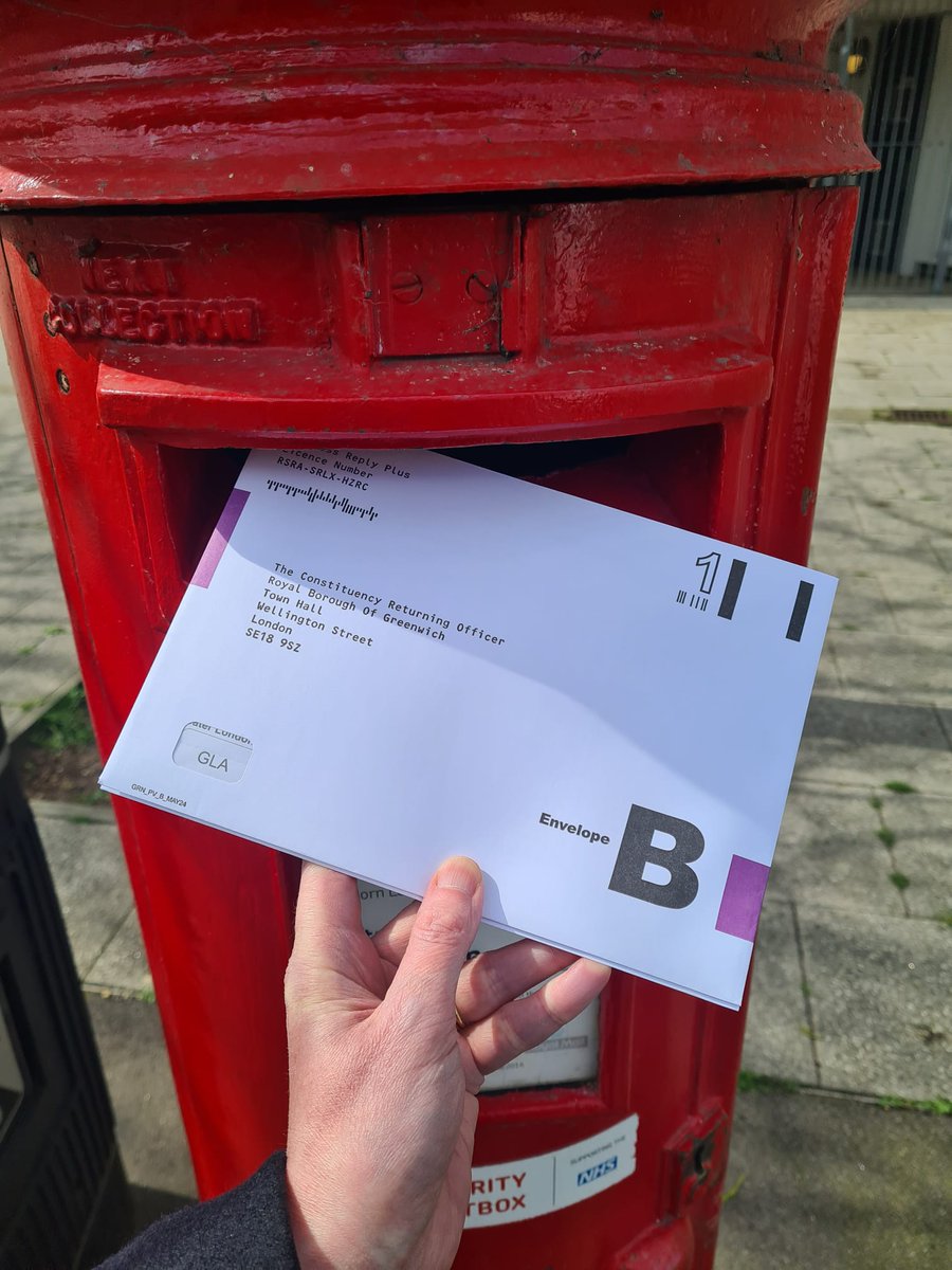 That's my postal vote sent off with votes for: @SadiqKhan 🌹 @Len_Duvall 🌹 @UKLabour 🌹 Don't delay; send in your postal vote today! ✉️