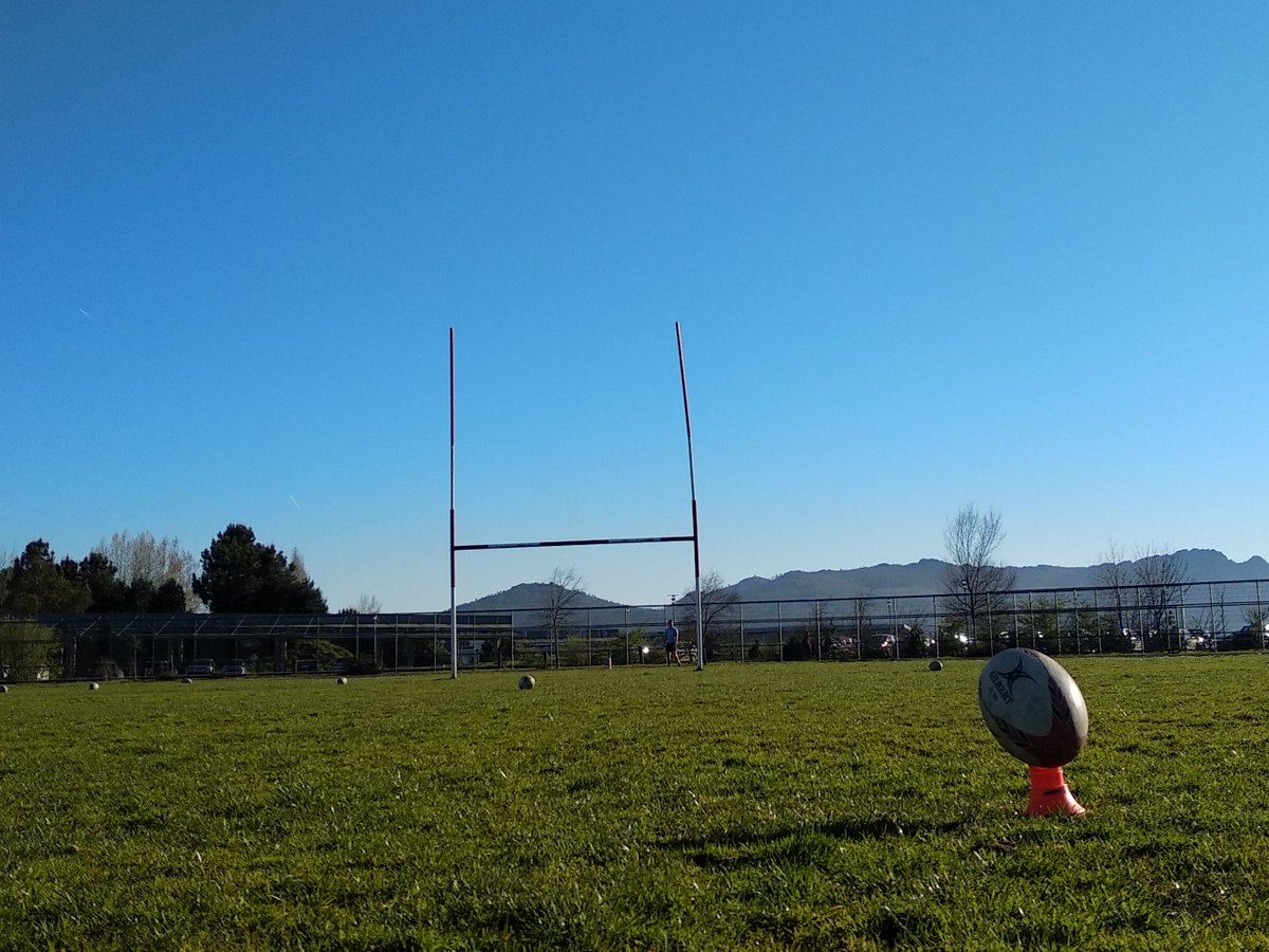 CampoCharlie's tweet photo. @RugbyGalicia @RugbyLalin @Rugby_femenino @dxtcampeon @DxTGaliciaRugby @GALICIANGOLES @EnXogo_tvG2 @depo_es @PontevedraViva @deporte_galego @galicia_diario @DeporteGalicia Abrimos a porra finais #LGR xa?
1ª Masculina: @VigoRugbyClub 
2ª Masculina: @RugbyLalin
Femenina: @PontevedraClub
#M18: Vigo 
#M16: Vigo 
M14: @club_ingleses 
*Nota: Unha é certa o 100%, duas (podería ser) un "pelín" condicionadas, a femenina pola final #DHAF, M14 a mais obxetiva https://t.co/C78mZxFWBf