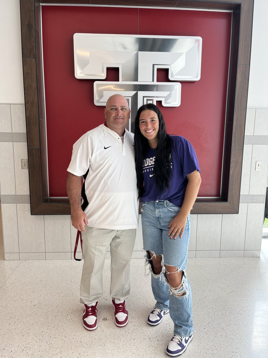 Laylakerr3's tweet photo. Huge thank you to my favorite guys @SavoySpecial13, @msuttles0205, and @Drap1!! Thank you guys for coaching me and making me feel so special! https://t.co/NOLdtTeatD