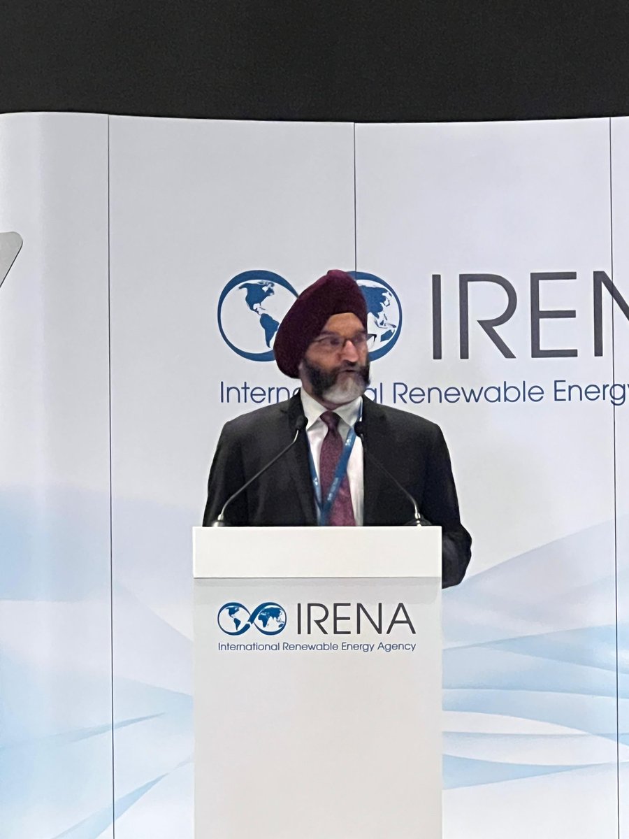 Secretary @mnreindia Mr. Bhupinder Singh Bhalla addressed the 14th @IRENA Assembly in Abu Dhabi. Highlighted key developments and activities of IRENA, during India's Presidency, towards its goal of a cleaner, greener and sustainable future. @MEAIndia @IndianDiplomacy @flacamera