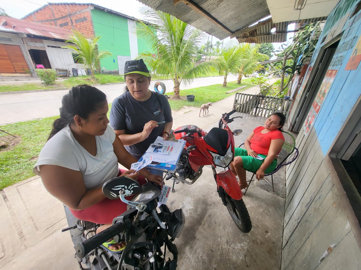 SunarpOficial's tweet photo. #NoticiasSunarp | En el marco del próximo programa #SunarpEnTuPueblo, a realizarse en el distrito de Indiana, Iquitos, se llevó a cabo los programas #RegistrónInformativo y #BrigadaRegistral, donde nuestros especialistas absolverieron las consultas de los usuarios. https://t.co/PusbG4zbQD
