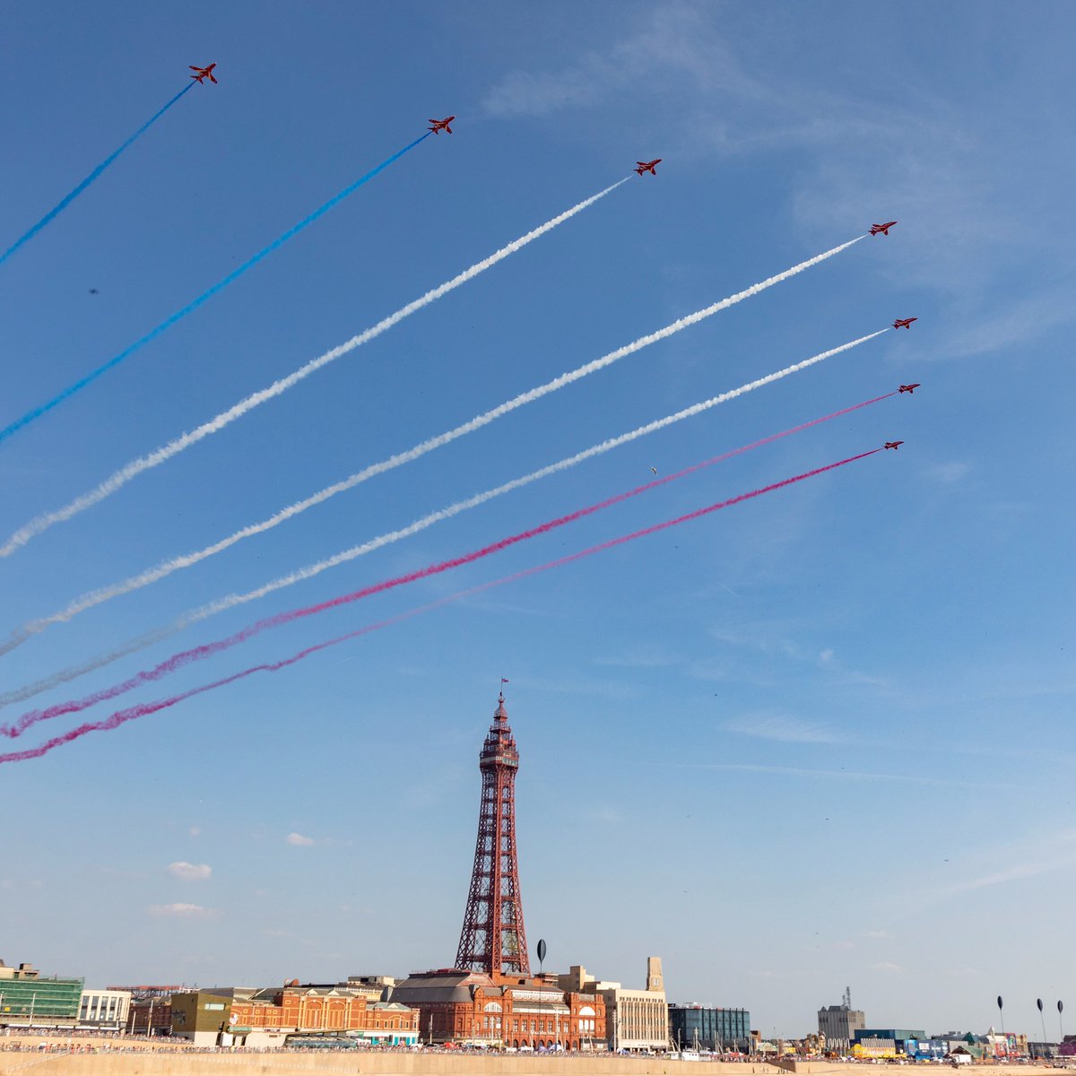 Blackpool Air Show is back this summer and the Red Arrows will be performing on both days of the free event! They will be joined by the RAF Typhoon and the Battle of Britain Memorial Flight. The full line-up will be announced soon. 📅 Saturday 10 August and Sunday 11 August
