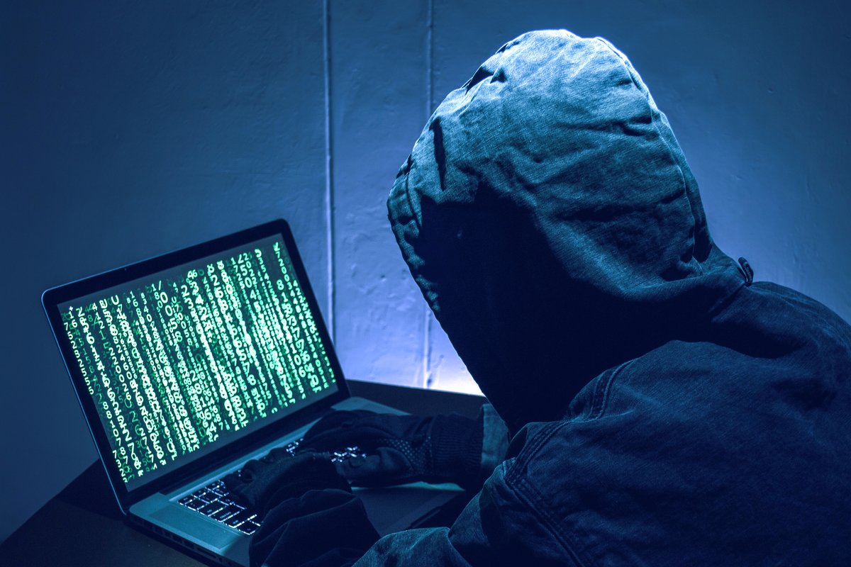 It seems every other week we discover a new way hackers can steal our info. Do you think your data is protected? Chris Hadnagy, expert hacker answered ques & gave tips for protecting your data! Image: Getty iheart.com/podcast/1002-n… Ask Alexa to play WBZ NewsRadio on iHeart Radio!