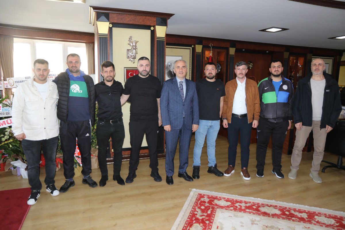 1953 Rizespor taraftarlar grubuna ziyaretlerinden dolayı teşekkür ederim.