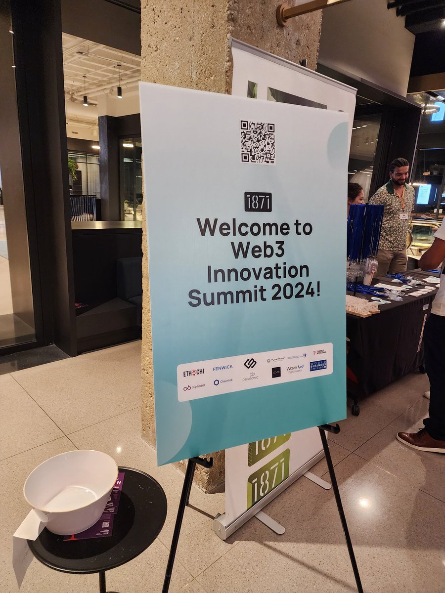 $EARN co-founders hanging out at the 2024 Web3 Innovation Summit! 🔥 BUY HOLD $EARN! CA: 0x0b61C4f33BCdEF83359ab97673Cb5961c6435F4E #Innovation #Web3 #Summit #NFTCommunity #Ethereum #BASE #AVAX #BNB #SOL