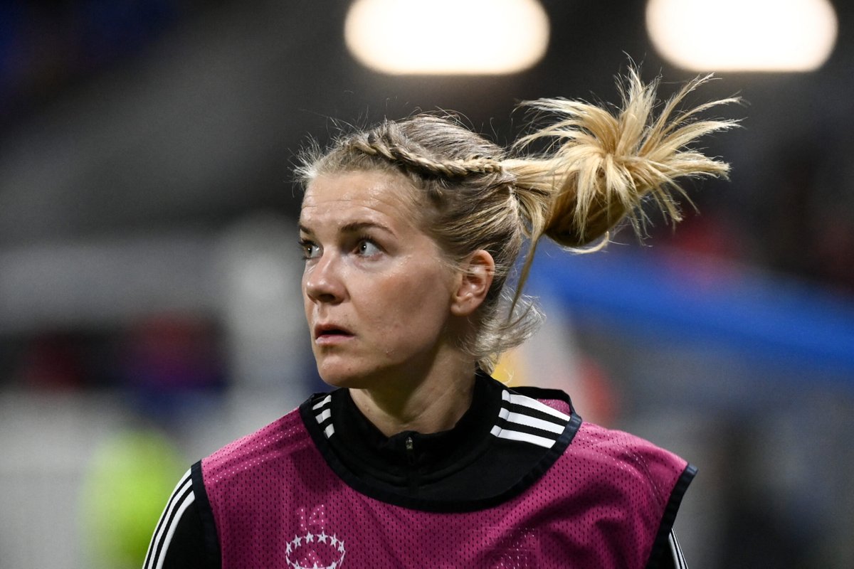 #Hegerberg prolonge à l’#OL jusqu’en 2027
#Transferts 
(O&L : olplus.fr/5OrBc)