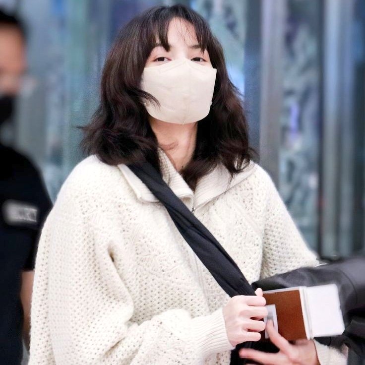 random lisa pics tweet media