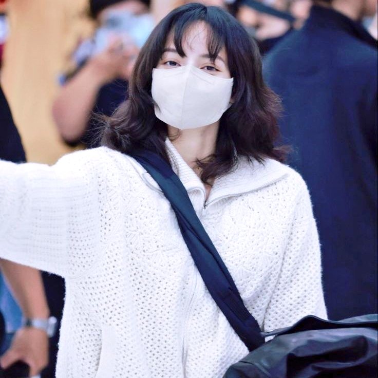 random lisa pics tweet media