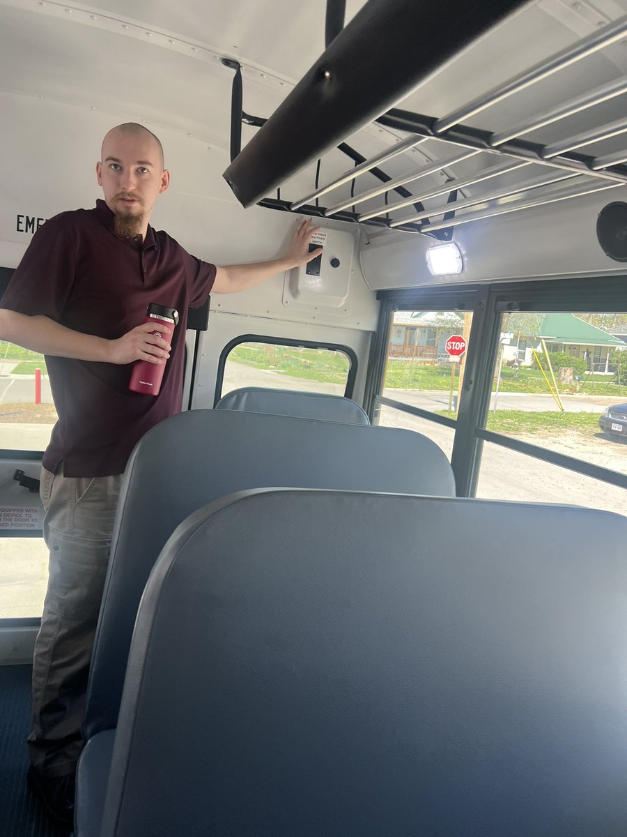 NEadvantage's tweet image. Big thanks to Tony Shepardson and Gavin Nielsen for taking the time this morning to take us on a cruise through the streets of Wymore in (electric) style. 

“I didn’t think I’d ever see an electric school bus, let alone take one on a route every day.”

#RootedNE