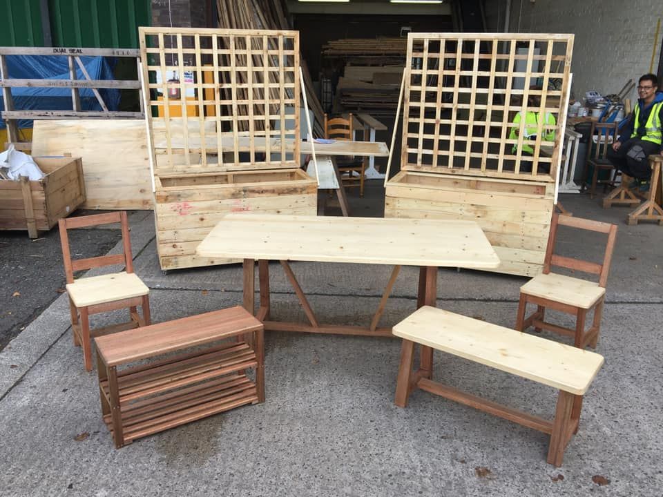 With longer and (hopefully) sunnier days approaching, why not invest in your garden in a sustainable way? 😊 We can produce a range of products using pre-loved or recycled wood ♻️ Get in touch: info@touchwood.org.uk