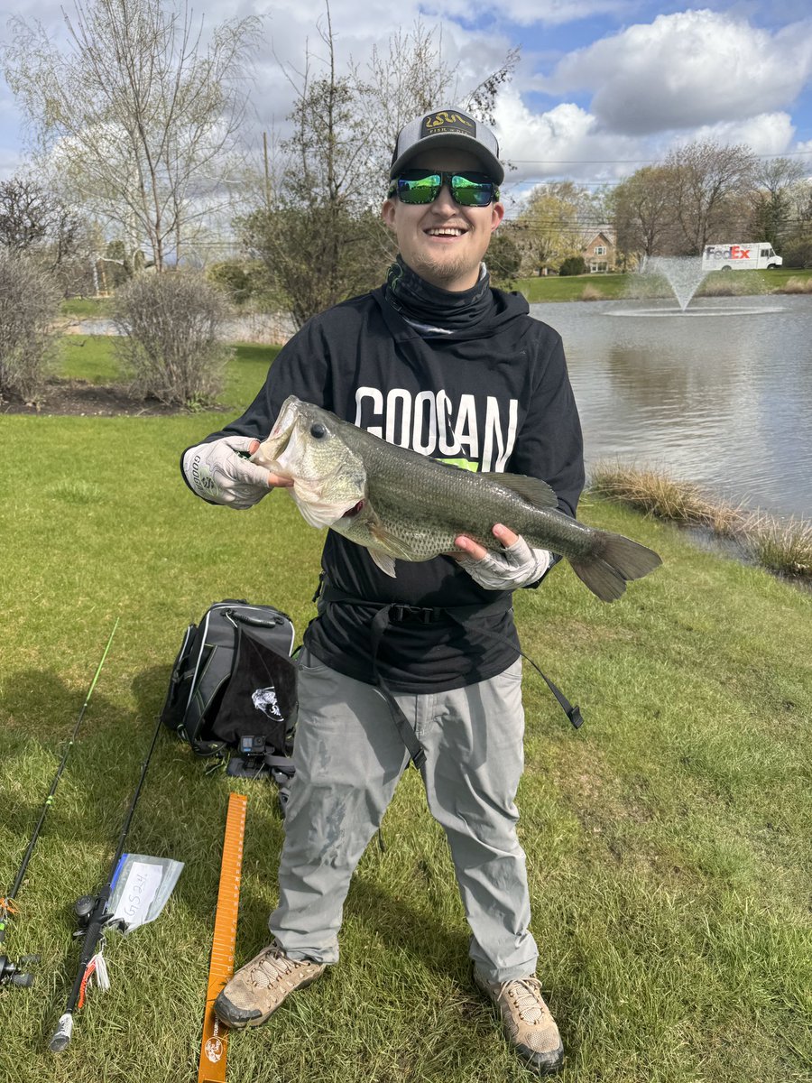 Monoxide tweet media