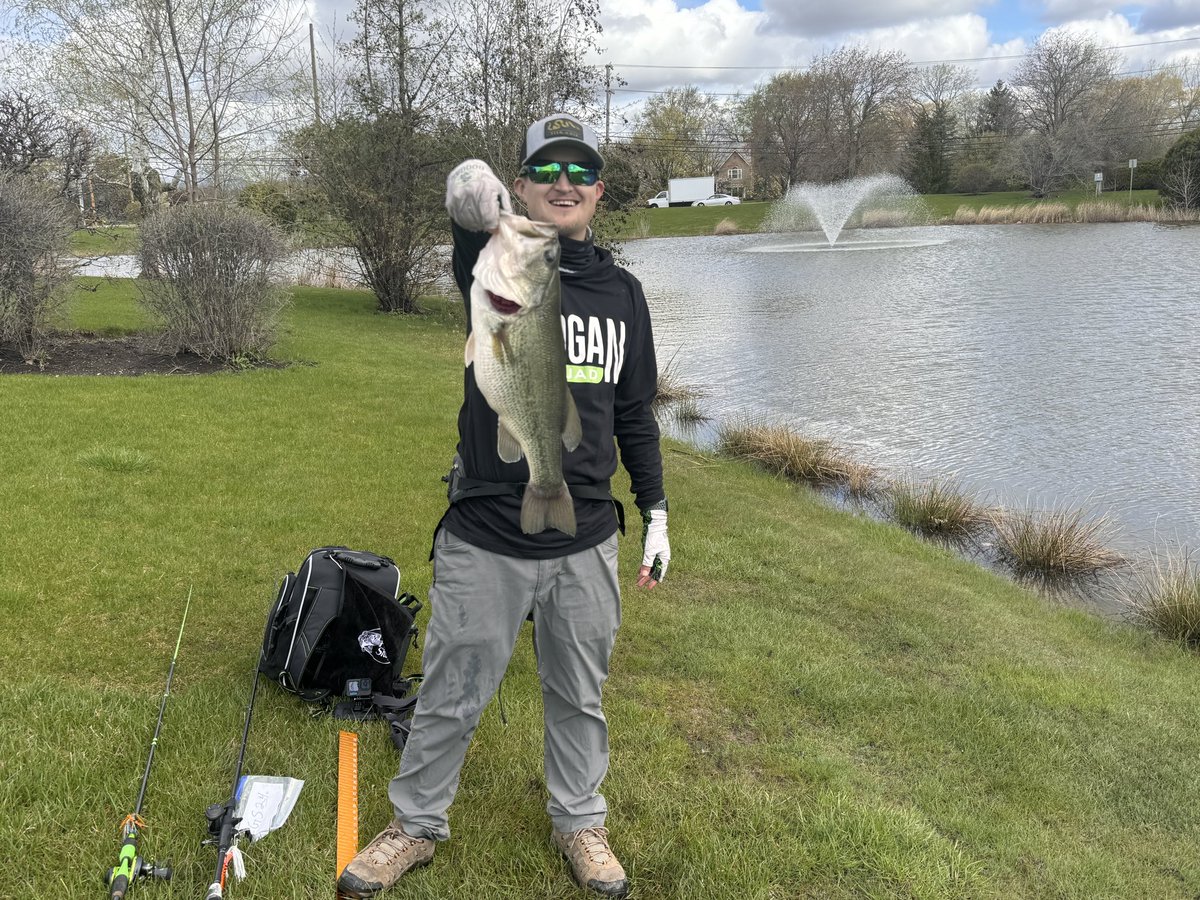 Monoxide tweet media