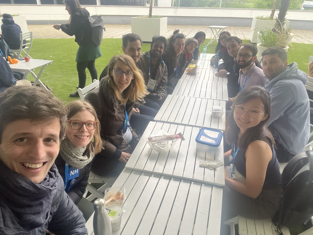 🌟 #EGU24 isn't just about science; it's about connections too! Great lunch with #ECS in our division. Looking forward to more interactions! #NH #NaturalHazards 🤝