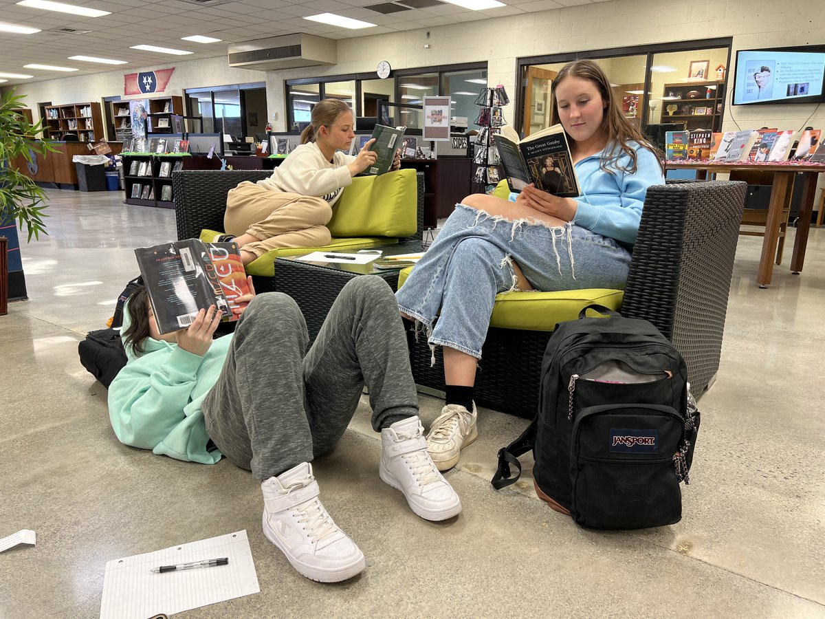 MountaineersMC's tweet image. HHS, #GetCaughtReading to earn tickets you can redeem for candy from the library store. Also, be sure to match our staff with their favorite book. The 5 closest matches will win a gift card to the store. #highschoolreaders @HHSMountaineers