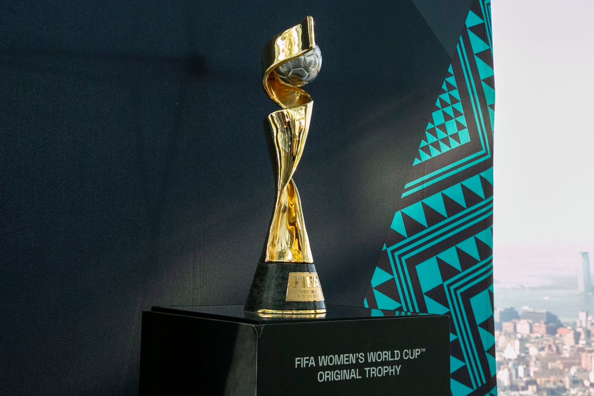 ❗️ El 17 de mayo la FIFA anunciará la candidatura ganadora que albergará el Mundial 2027 🇧🇷 Brasil 🇺🇸🇲🇽 Estados Unidos y México (conjunta) 🇩🇪🇧🇪🇳🇱 Alemania, Bélgica y Países Bajos (conjunta)