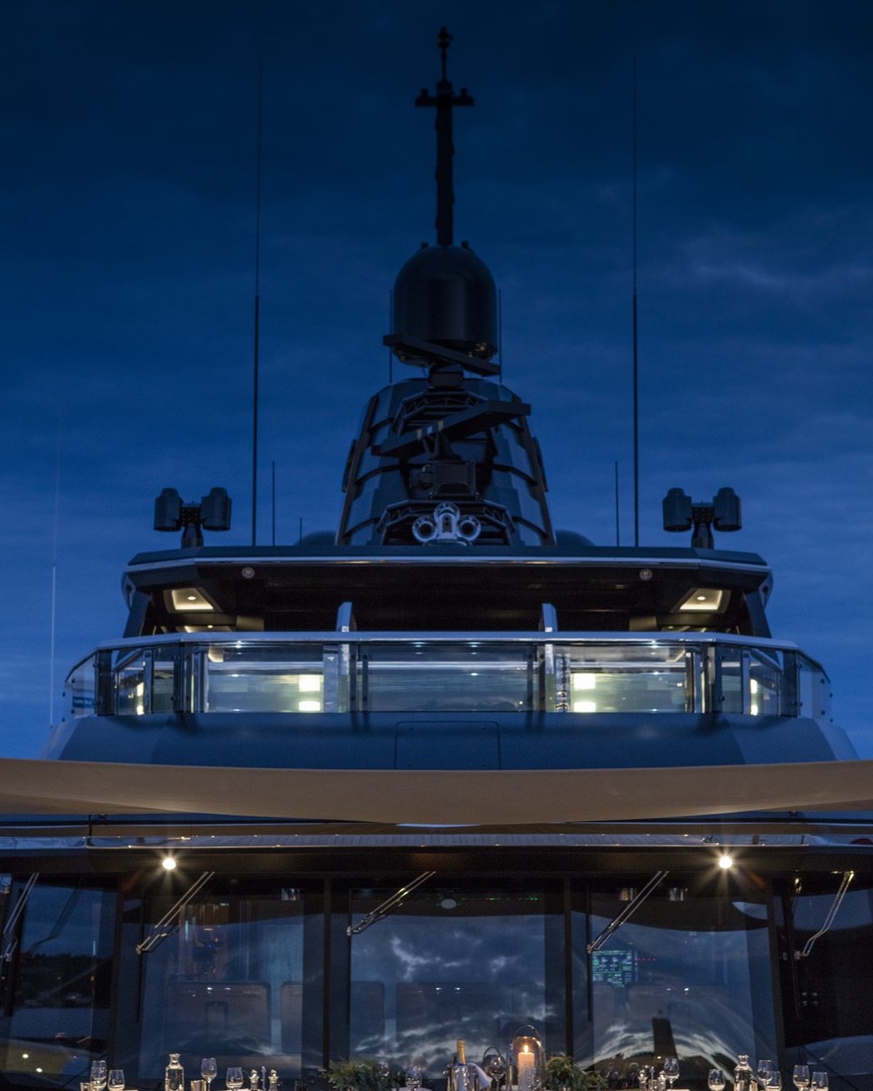 The epitome of the luxury yachting lifestyle must surely be immersing yourself in the unique sensations of the evening ambience aboard the CRN M/Y Atlante.
#MadeByYouWithOurOwnHands 

#FerrettiGroup #KeepBuildingDreams #ProudToBeItalian 🇮🇹 #MadeInItaly 
ow.ly/ihsp50Rikf4