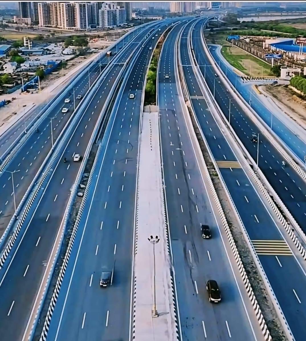It's not UK, USA OR China, It's My Lovely Bharat 🇮🇳

This is what they don’t want to see. This is what Congress did not want to give to the people.

But #ModiHaiToMumkinHai 

@nitin_gadkari @narendramodi