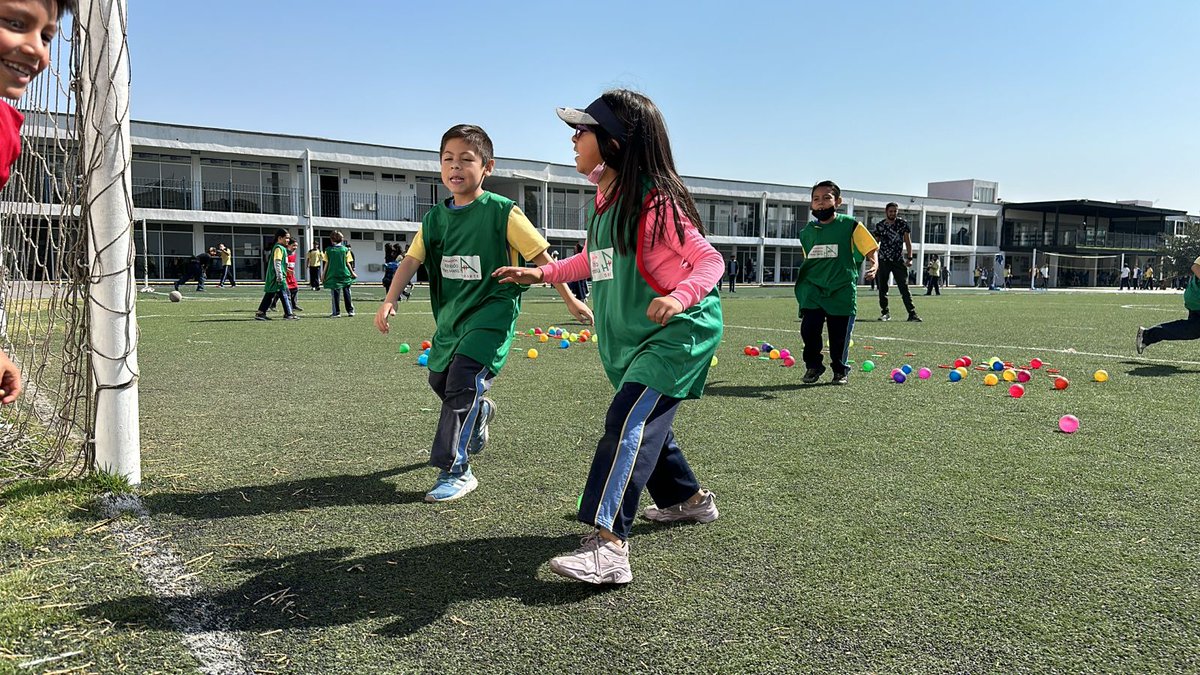 InstitutoMetSC's tweet photo. ROBO DEL TESORO. El objetivo es desarrollar la coordinación espacio temporal, mientras los alumnos tienen que observar al rival para poder decidir cuándo es el mejor momento para robar. #Coordinación #Equipo @FAHHdeporte https://t.co/Q1an6Ehdqh