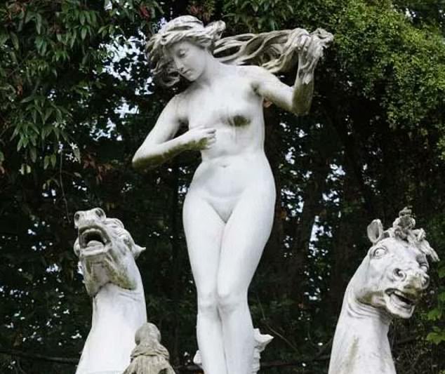 The CAMRA real-ale bores are at the centre of a wokery row after j’accuse The Twickenham Brewery of sexism & they are ‘crying in their beer’ with the name/imagery used for award-winning ‘Naked Ladies’ ale.🙄😂

It was created to mark the famous Naked Ladies statue which sits in